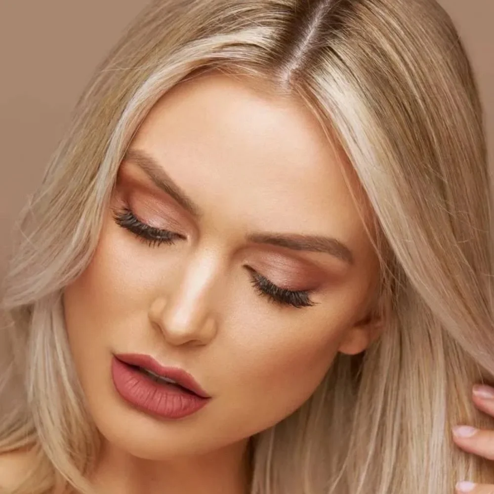 ✨ GIVE THEM LALA BEAUTY The Grown Woman Palette